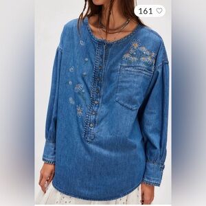 Free People Embroidered Daisy Denim Dreaming Top Tricia Fix In: Meditation
